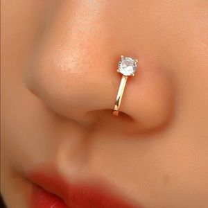 🎉 New Gold Plated Crystal Faux Nose Ring